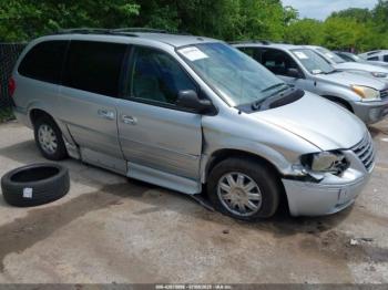  Salvage Chrysler Town & Country