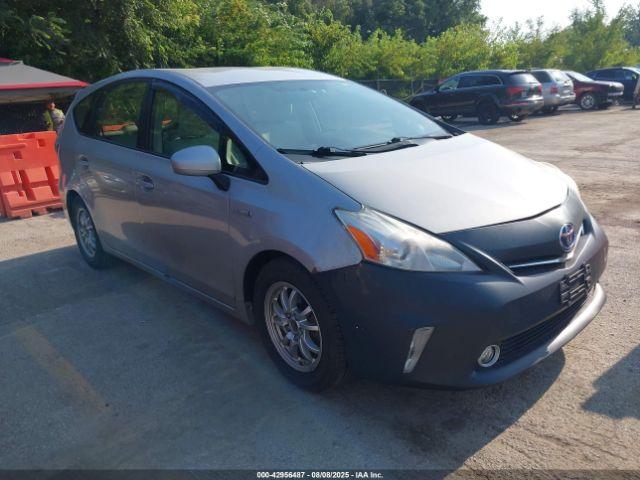  Salvage Toyota Prius v