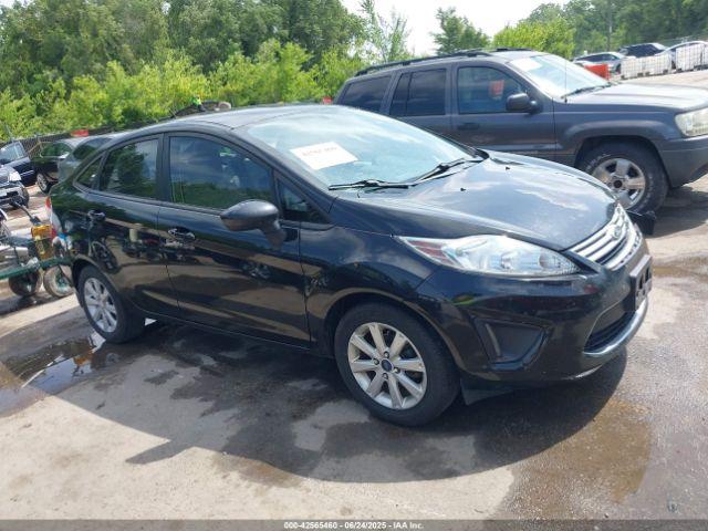  Salvage Ford Fiesta