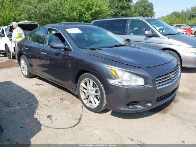  Salvage Nissan Maxima