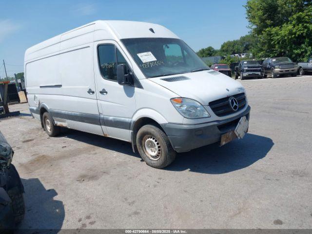  Salvage Mercedes-Benz Sprinter 2500