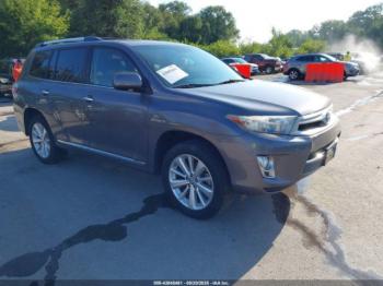  Salvage Toyota Highlander