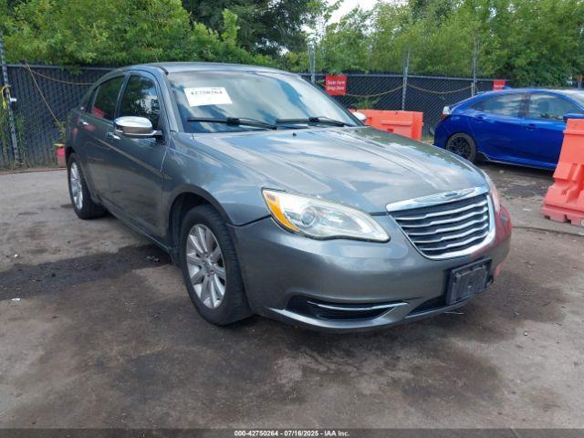  Salvage Chrysler 200