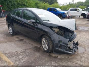  Salvage Ford Fiesta