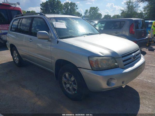  Salvage Toyota Highlander