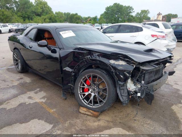  Salvage Dodge Challenger