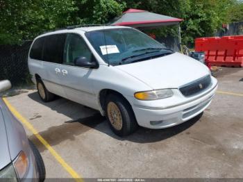  Salvage Chrysler Town & Country