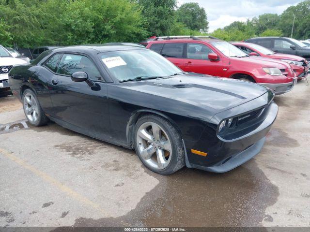  Salvage Dodge Challenger