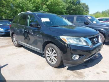  Salvage Nissan Pathfinder