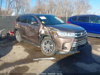 Salvage Toyota Highlander