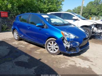  Salvage Toyota Prius c