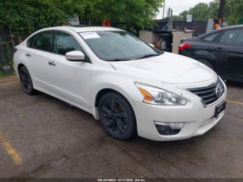  Salvage Nissan Altima