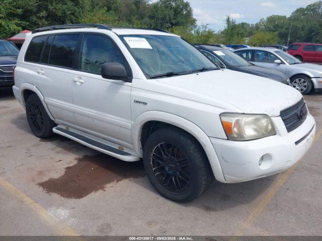  Salvage Toyota Highlander