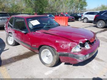  Salvage Ford Mustang
