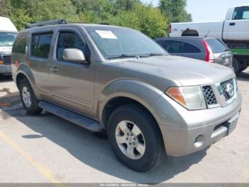  Salvage Nissan Pathfinder