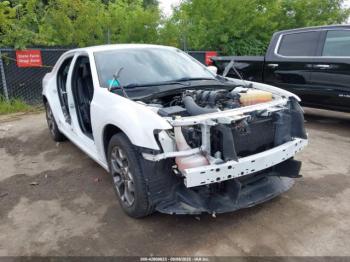  Salvage Chrysler 300
