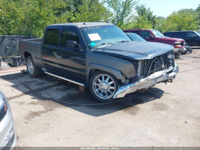  Salvage Chevrolet Silverado 2500