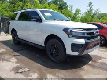  Salvage Ford Expedition