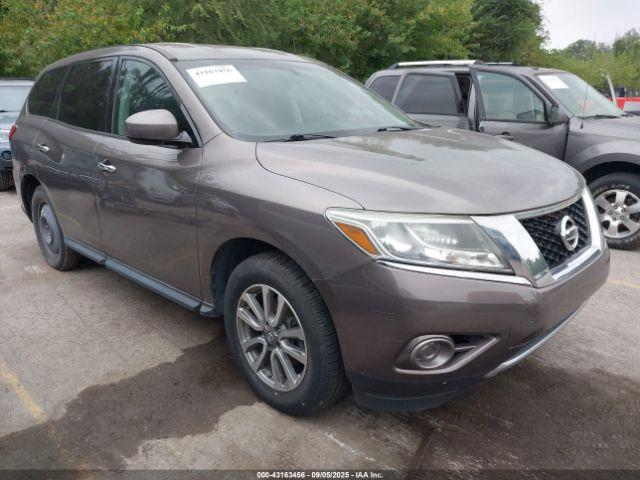  Salvage Nissan Pathfinder