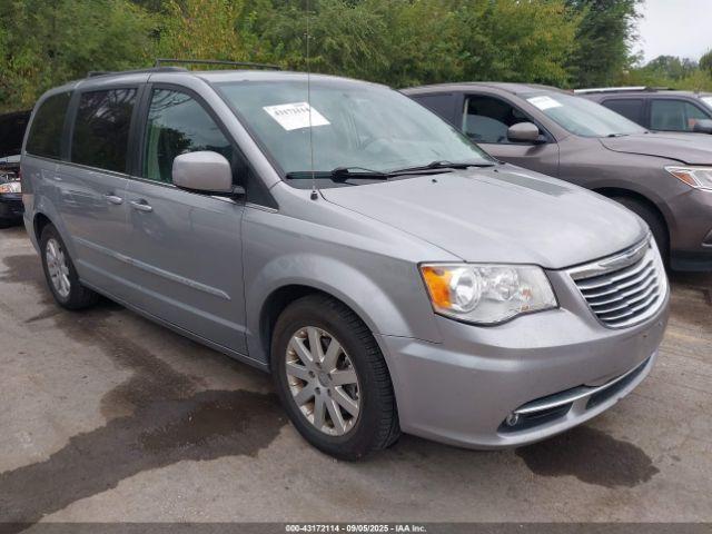  Salvage Chrysler Town & Country