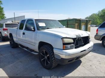  Salvage Chevrolet Silverado 1500