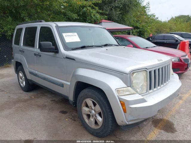  Salvage Jeep Liberty