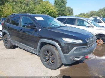  Salvage Jeep Cherokee