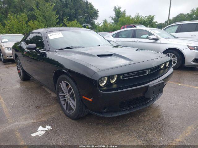  Salvage Dodge Challenger