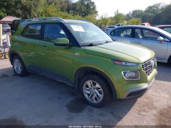  Salvage Hyundai VENUE