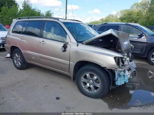  Salvage Toyota Highlander