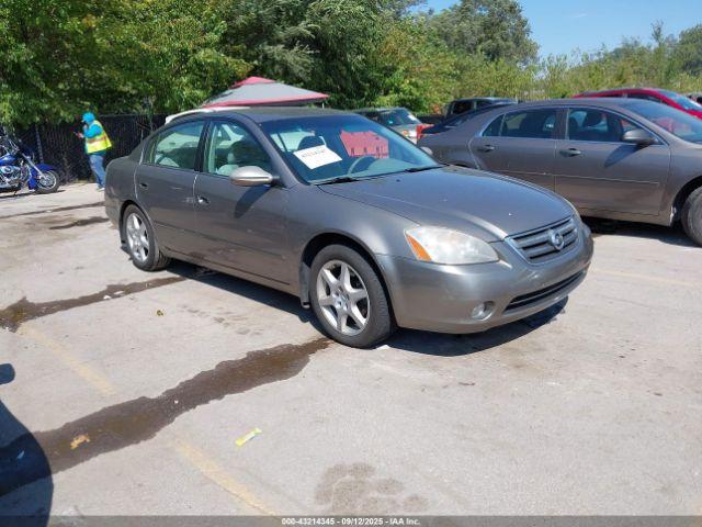  Salvage Nissan Altima