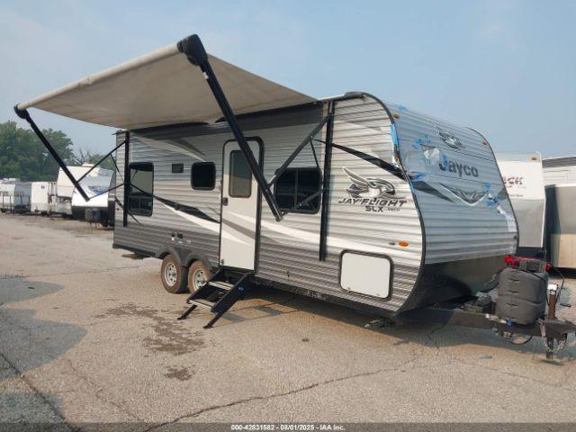  Salvage Jayco M-212qb