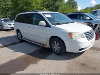  Salvage Chrysler Town & Country