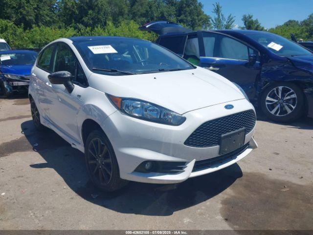  Salvage Ford Fiesta