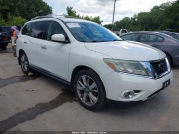  Salvage Nissan Pathfinder