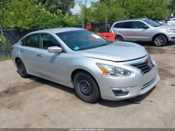  Salvage Nissan Altima