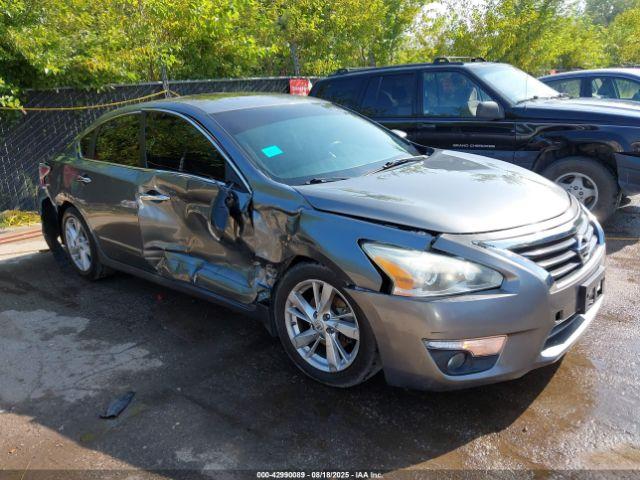  Salvage Nissan Altima