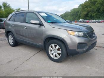  Salvage Kia Sorento