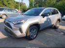 Toyota RAV4 Le Image 8