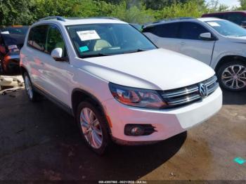  Salvage Volkswagen Tiguan