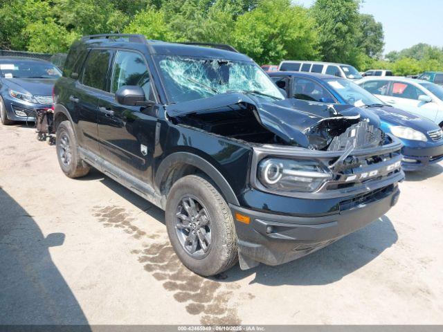  Salvage Ford Bronco