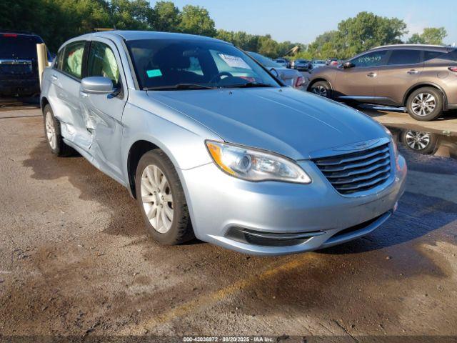  Salvage Chrysler 200