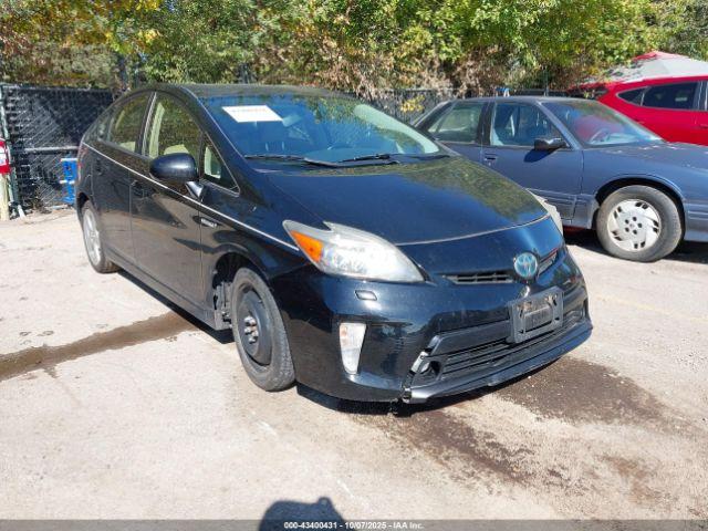  Salvage Toyota Prius