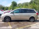 Toyota Sienna Le Image 16