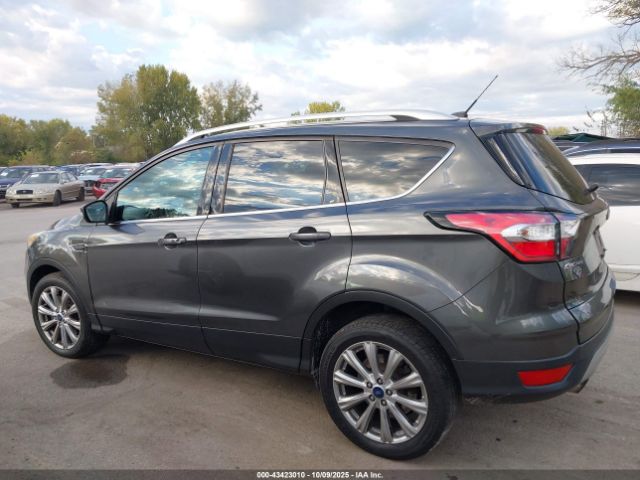 Ford Escape Titanium Image 13