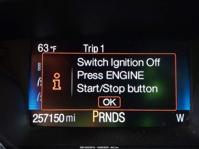 Ford Escape Titanium Image 2