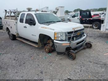  Salvage Chevrolet Silverado 2500