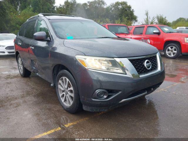  Salvage Nissan Pathfinder