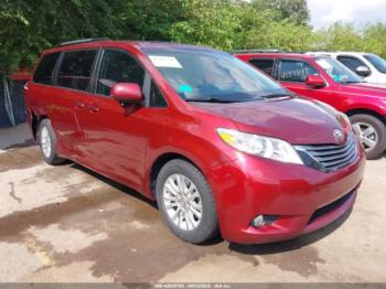  Salvage Toyota Sienna