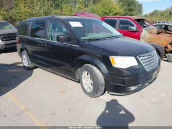  Salvage Chrysler Town & Country